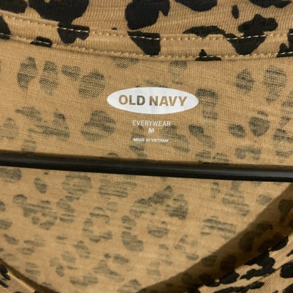 CHEETAH PRINT EVERYWHERE TEE - Picture 2 of 2